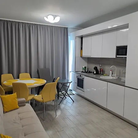 Alezzi Sylver 1 Apartment *